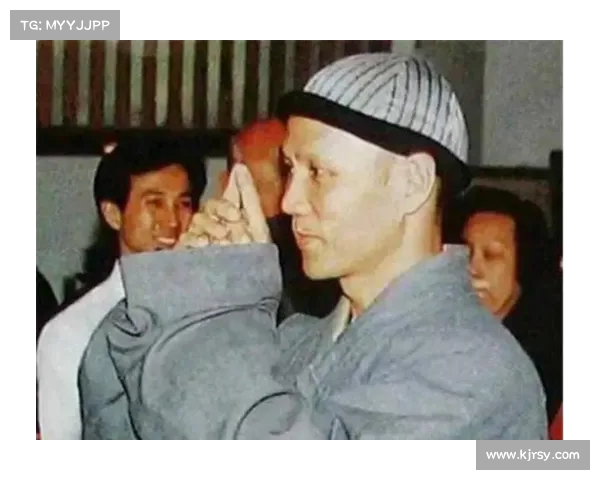 民族主义网红的凉透之路:“爱国”大V遭封杀,网民如何反应 民族主义网红的凉透之路:“爱国”大V遭封杀,网民如何反应